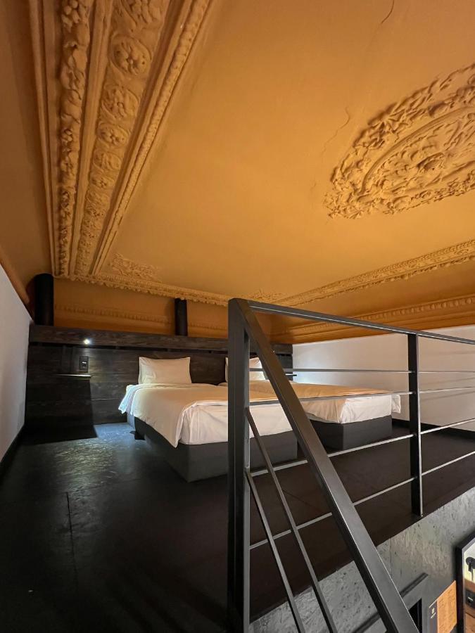 Hostel Globe Runner Kyiv